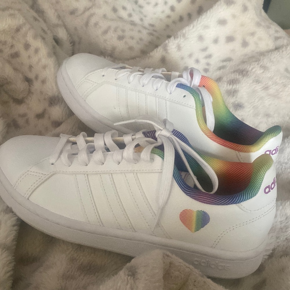 Very lightly used adidas rainbow grand court sneaker